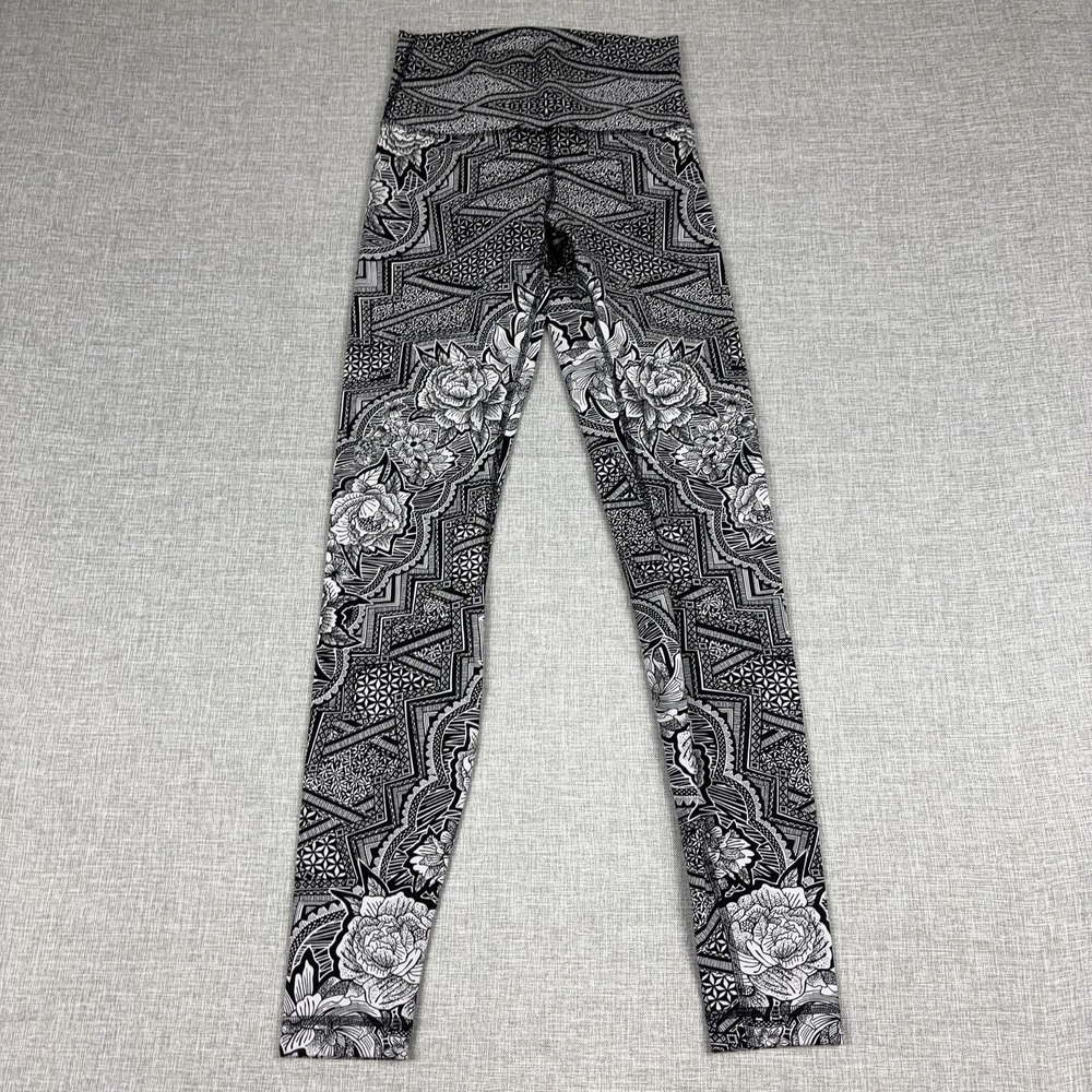 Lululemon Leggings Womens 4 Black Floral Geometric High Rise Ankle Yoga Pants